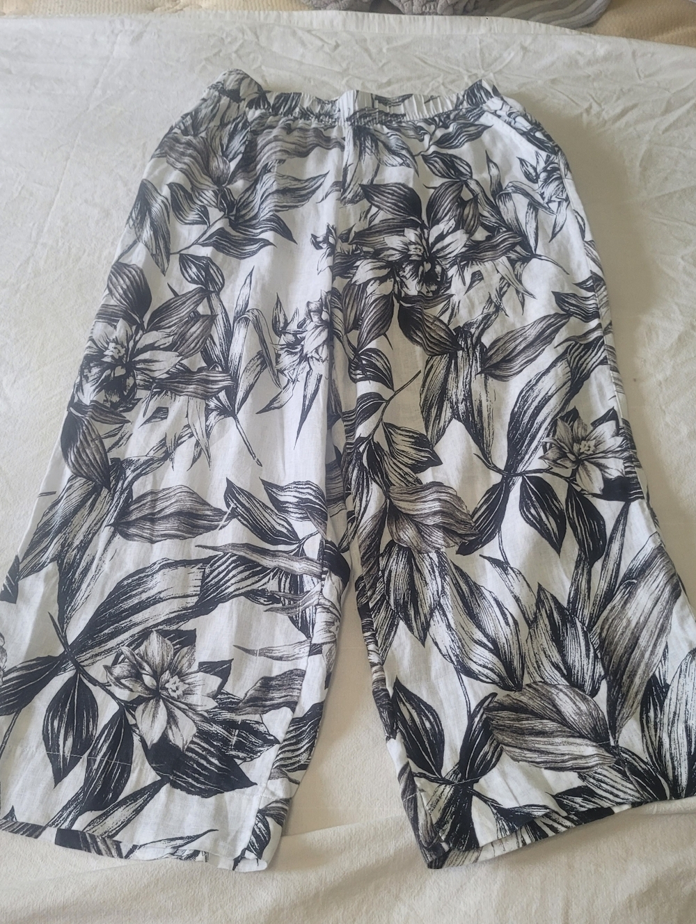 C&C California Wide-Leg Linen Pants Women’s Size Large Botanical Print Coastal
